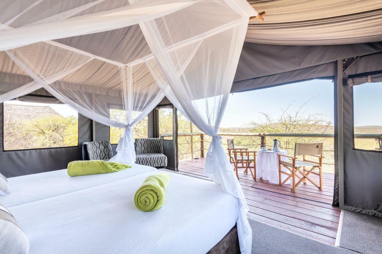 Eagle Tented Lodge & Spa オカウクエジョ エクステリア 写真