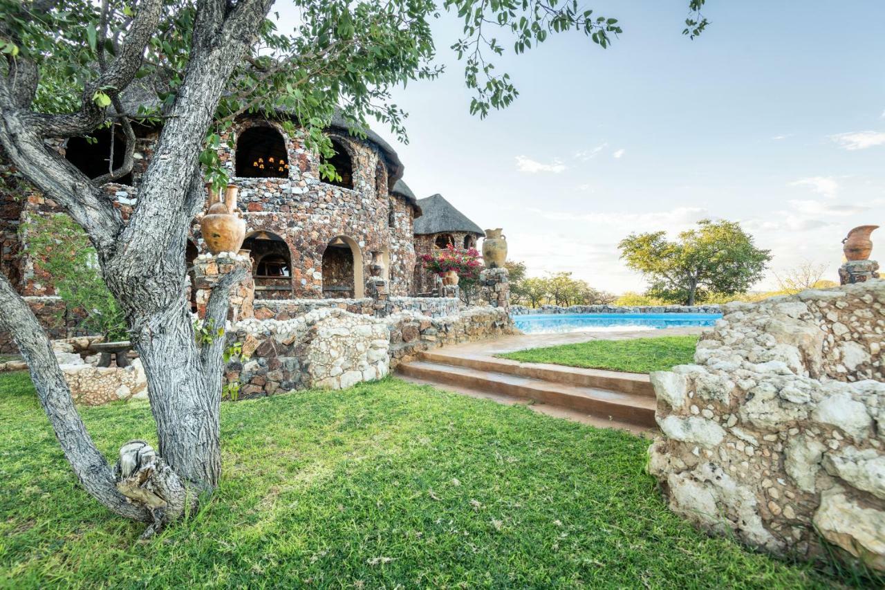 Eagle Tented Lodge & Spa オカウクエジョ エクステリア 写真