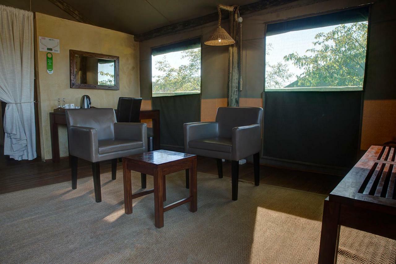 Eagle Tented Lodge & Spa オカウクエジョ エクステリア 写真