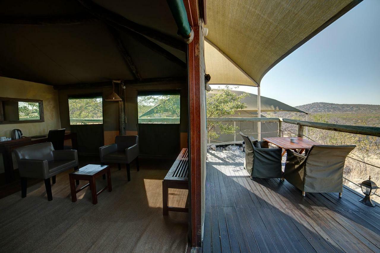 Eagle Tented Lodge & Spa オカウクエジョ エクステリア 写真