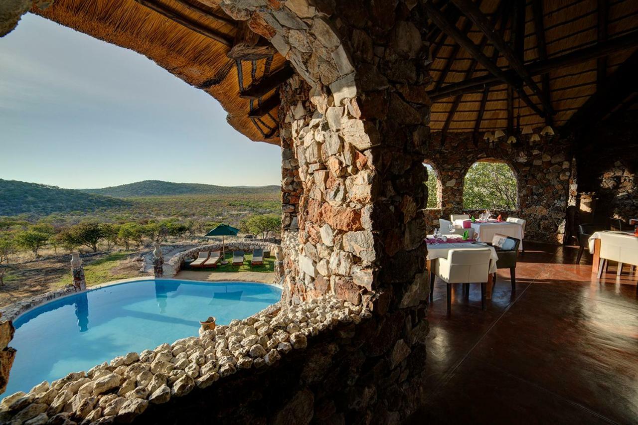 Eagle Tented Lodge & Spa オカウクエジョ エクステリア 写真