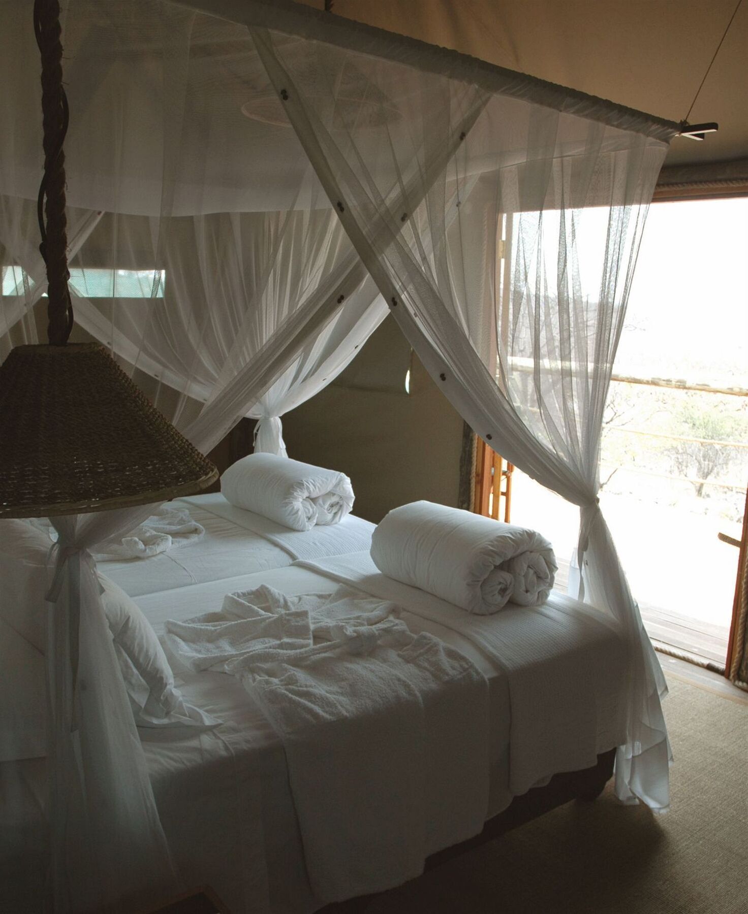 Eagle Tented Lodge & Spa オカウクエジョ エクステリア 写真